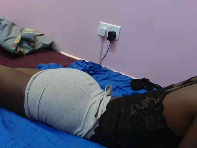 Sexyafricanah001 webcam