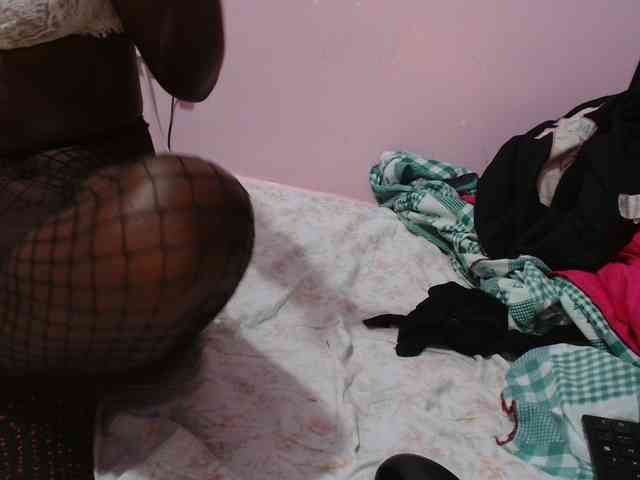 Sexyafricanah001 webcam