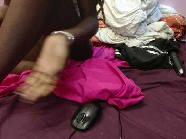 Sexyafricanah001 webcam