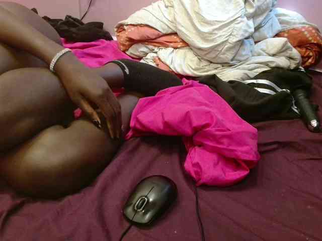 Sexyafricanah001 webcam