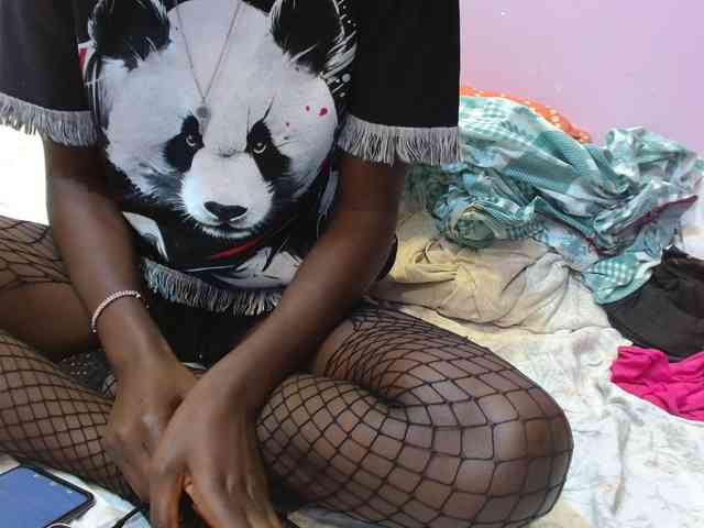 Sexyafricanah001 webcam