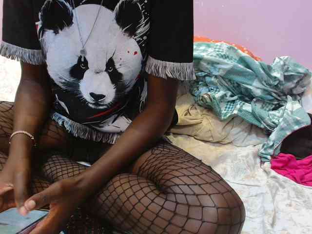 Sexyafricanah001 webcam