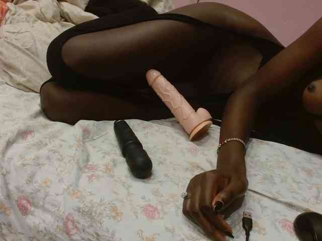 Sexyafricanah001 webcam