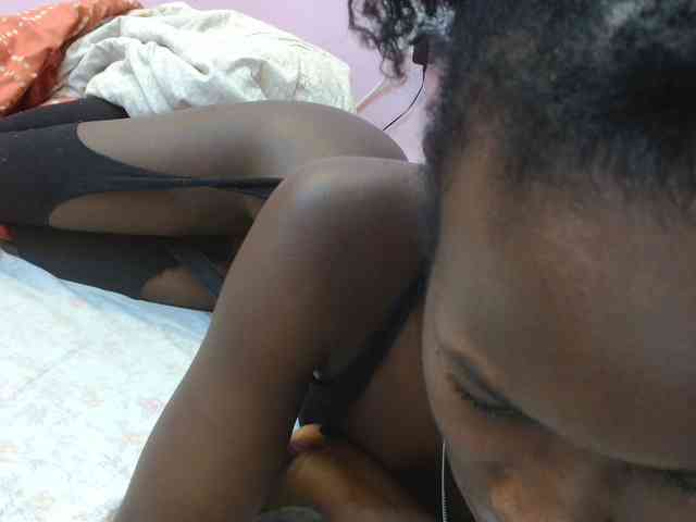 Sexyafricanah001 webcam