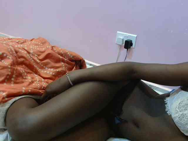 Sexyafricanah001 webcam