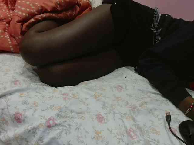 Sexyafricanah001 webcam