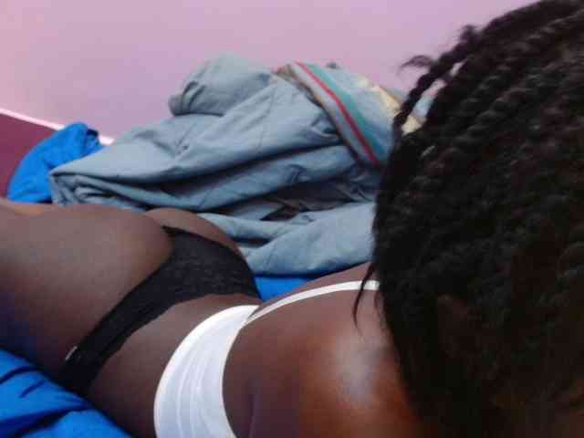 Sexyafricanah001 webcam