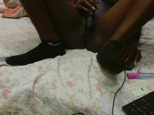 Sexyafricanah001 webcam