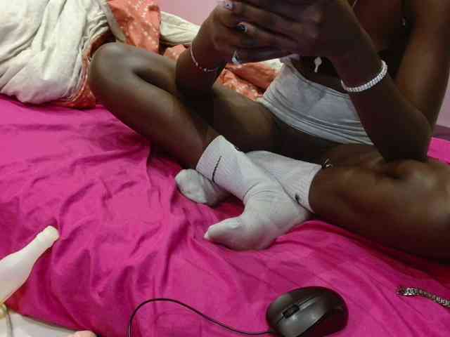 Sexyafricanah001 webcam