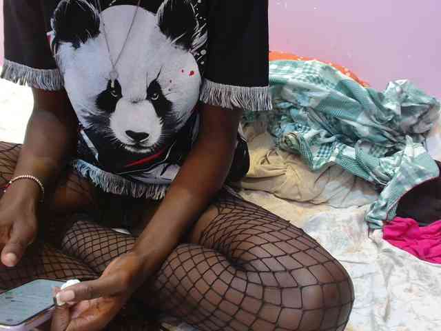 Sexyafricanah001 webcam