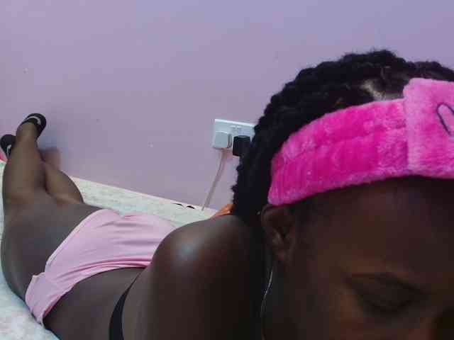 Sexyafricanah001 webcam