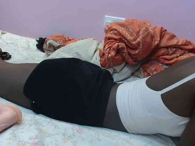 Sexyafricanah001 webcam