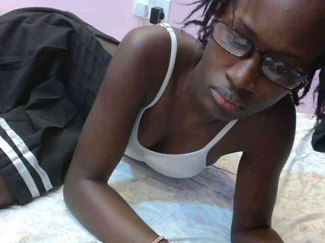 Sexyafricanah001 webcam