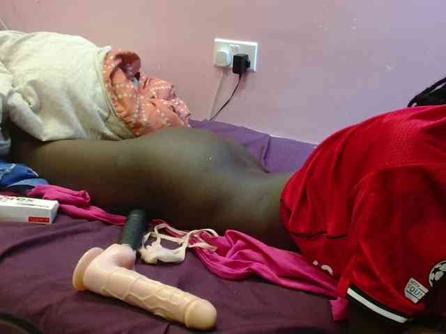 Sexyafricanah001 webcam