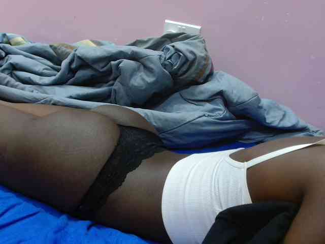 Sexyafricanah001 webcam