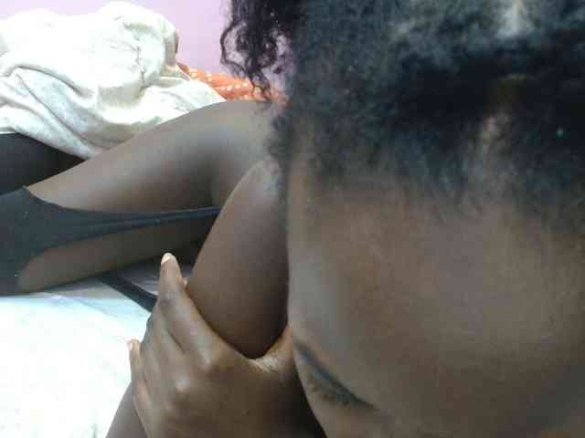 Sexyafricanah001 webcam