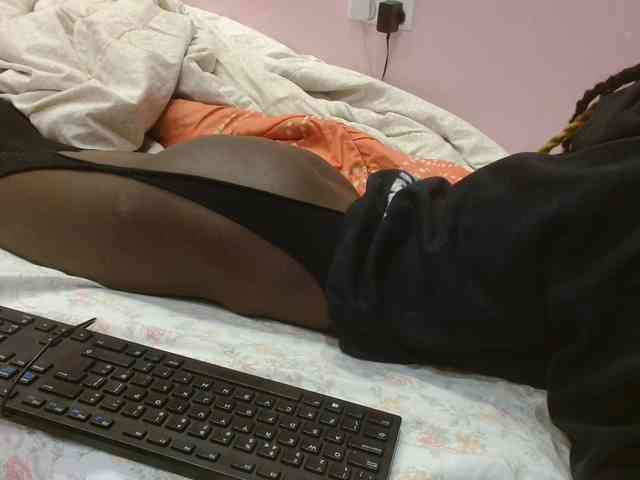 Sexyafricanah001 webcam