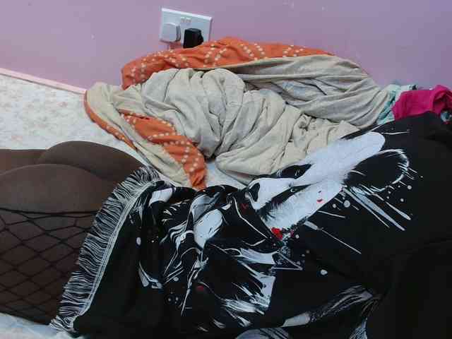 Sexyafricanah001 webcam