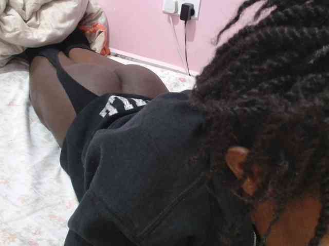 Sexyafricanah001 webcam