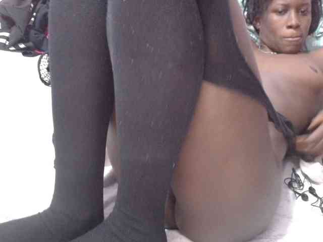 Sexyafricanah001 webcam