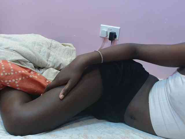 Sexyafricanah001 webcam