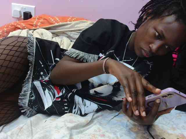 Sexyafricanah001 webcam