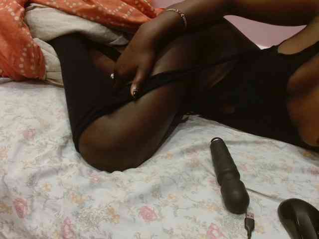 Sexyafricanah001 webcam