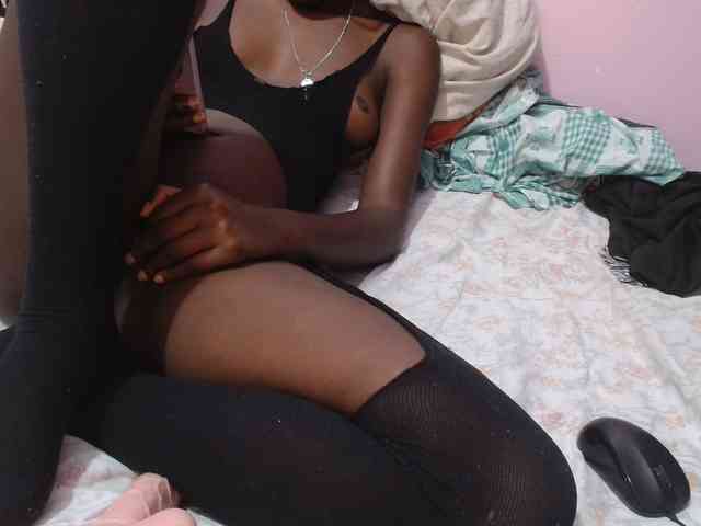 Sexyafricanah001 webcam