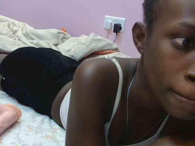 Sexyafricanah001 webcam