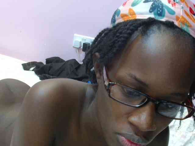 Sexyafricanah001 webcam