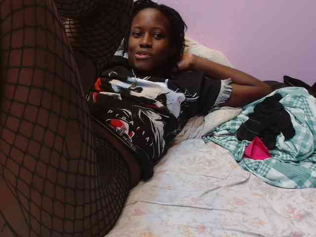 Sexyafricanah001 webcam