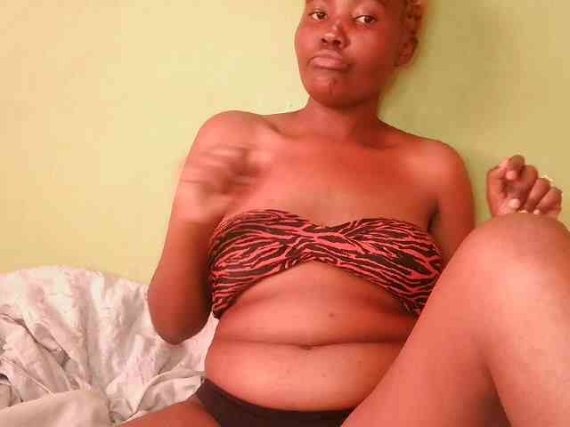 Cute-latasha Live Webcam on BongaCams