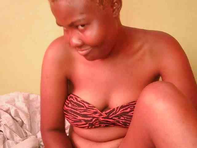 Cute-latasha Live Webcam on BongaCams