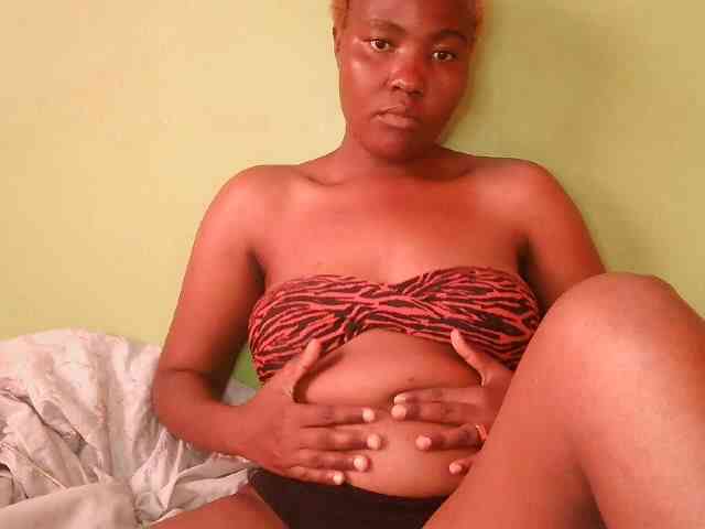 Cute-latasha Live Webcam on BongaCams