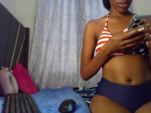 Fl0werssxoxo's Sexcam