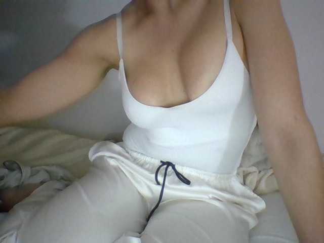 femmedefeu's BongaCams show and profile