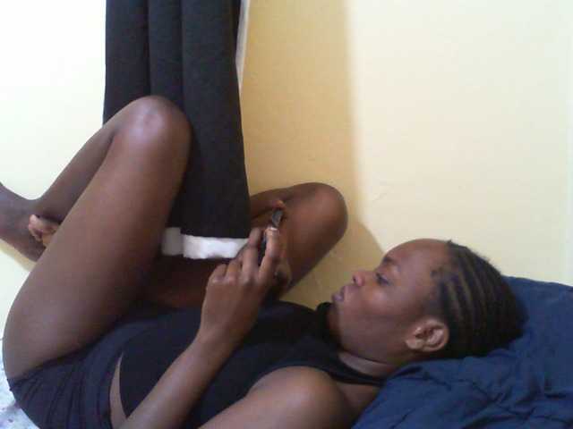 Teasequeen from BongaCams