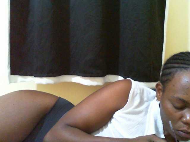 Teasequeen streaming on Webcambliss