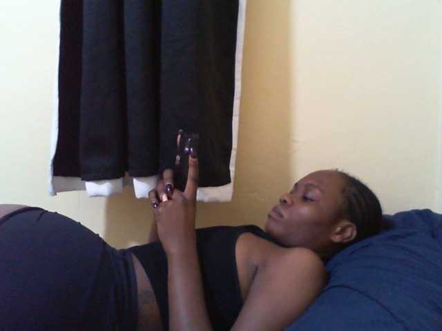 Teasequeen broadcasting live