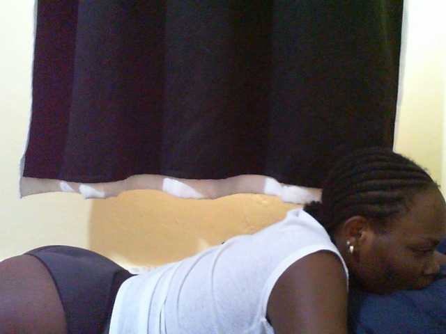 Teasequeen streaming on Webcambliss