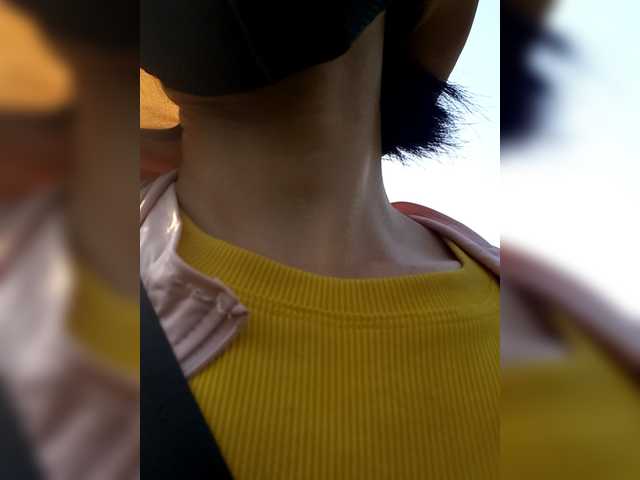 Clover6's BongaCams show and profile