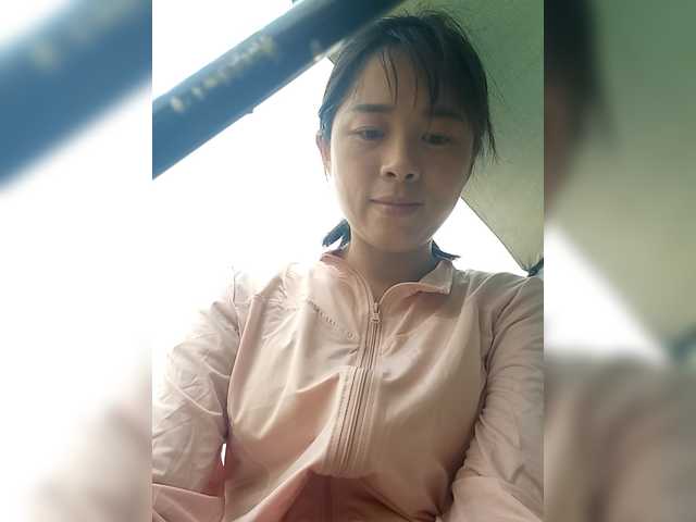 Clover6's BongaCams show and profile