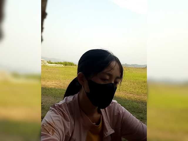 Clover6's BongaCams show and profile