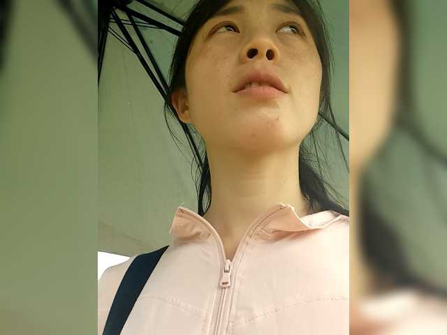 Clover6's BongaCams show and profile