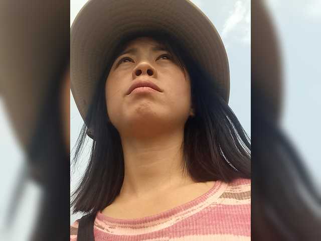 Clover6 Live Cam on BongaCams