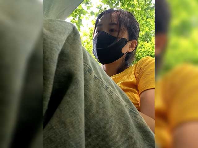 Clover6's BongaCams show and profile