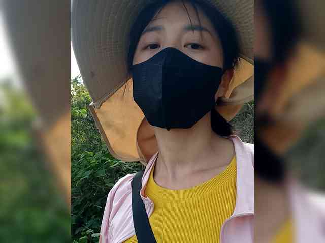 Clover6 Live Webcam on BongaCams