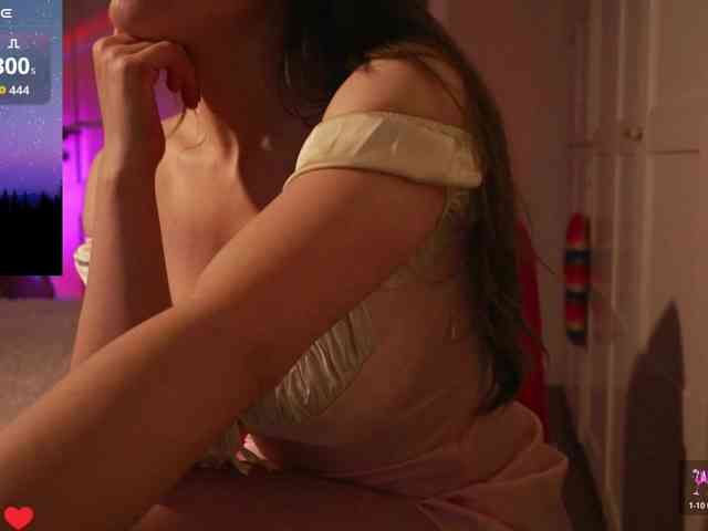 VictoriaVegas webcam