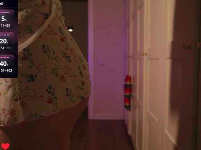 VictoriaVegas webcam