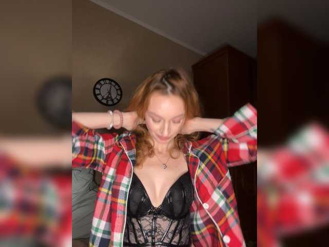 Blue-Agata's BongaCams show and profile